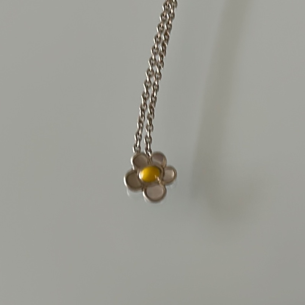 Vintage Tiffany & Co White & Yellow Daisy Sterling Silver Necklace - Picture 4 of 8